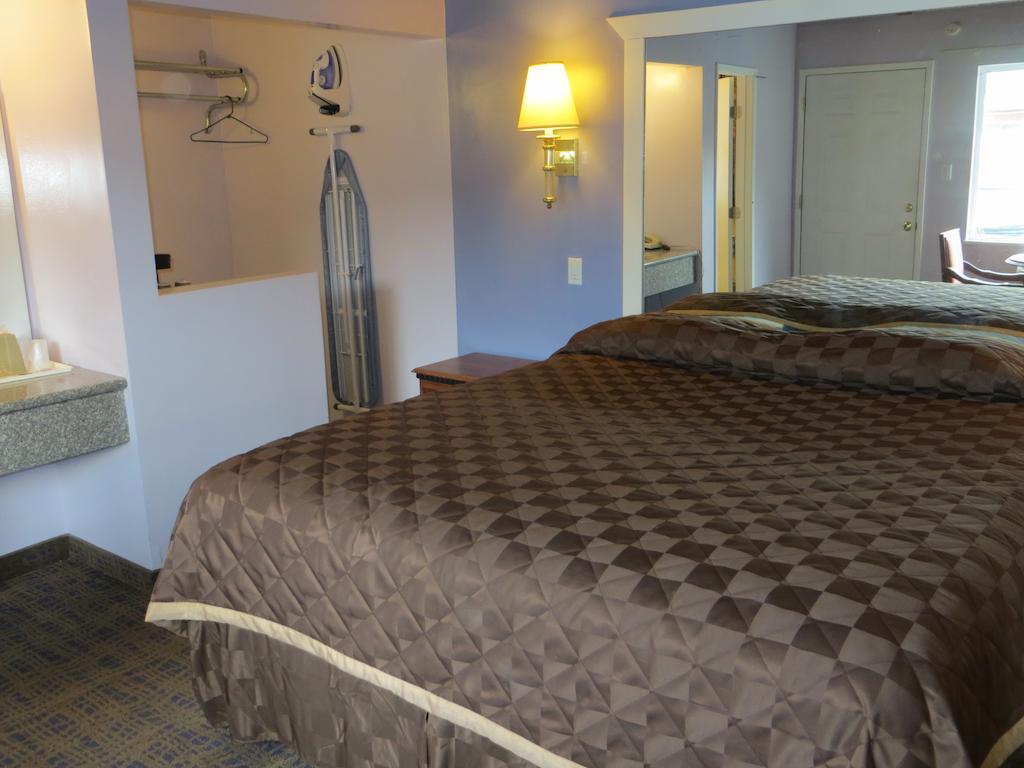 Park Cienega Motel ลอสแอนเจลิส ภายนอก รูปภาพ