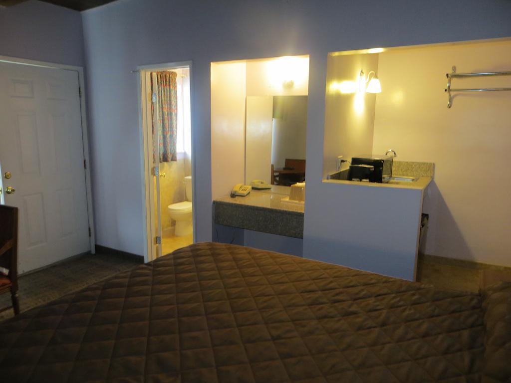 Park Cienega Motel ลอสแอนเจลิส ภายนอก รูปภาพ
