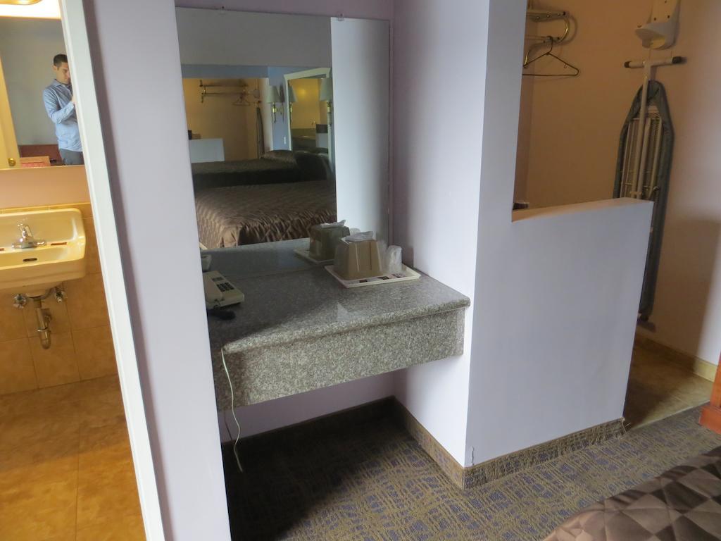 Park Cienega Motel ลอสแอนเจลิส ภายนอก รูปภาพ